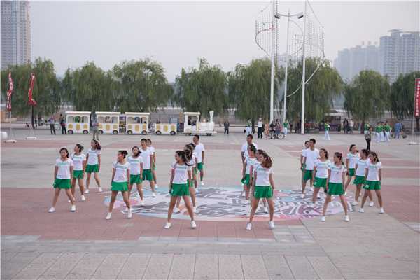 锦州市第一届健排舞大赛二等奖 松山新区总工会代表队